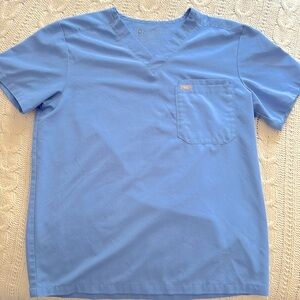 Figs men’s scrub top